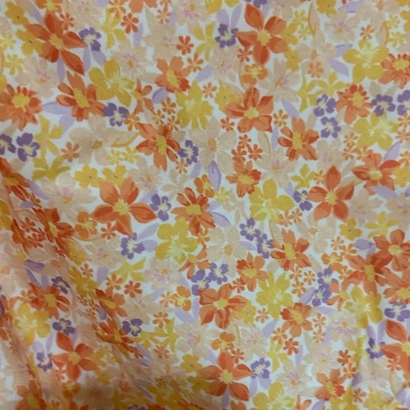 Elegant Floral Long Sleeve Dress - Picture 6 of 7